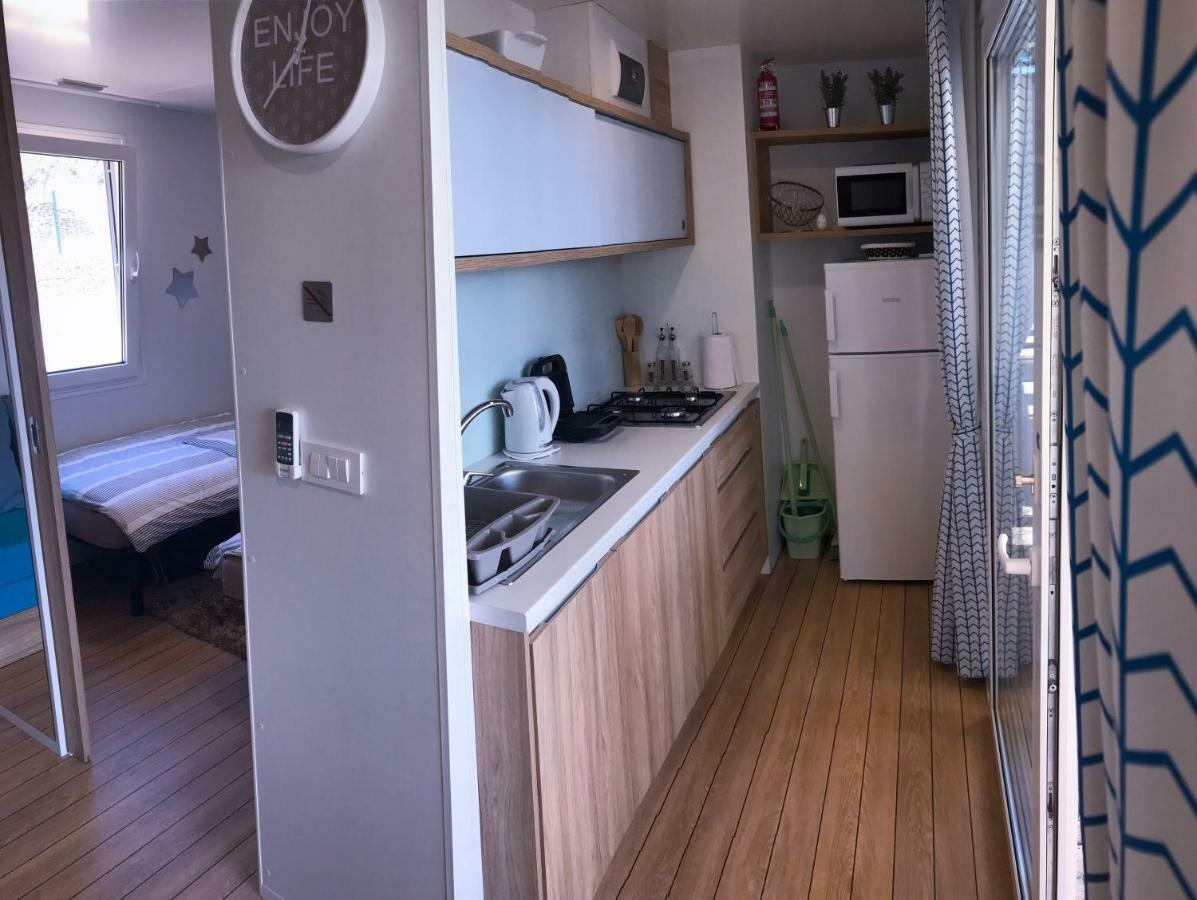 M&L Mobile Home Jezera Exterior photo